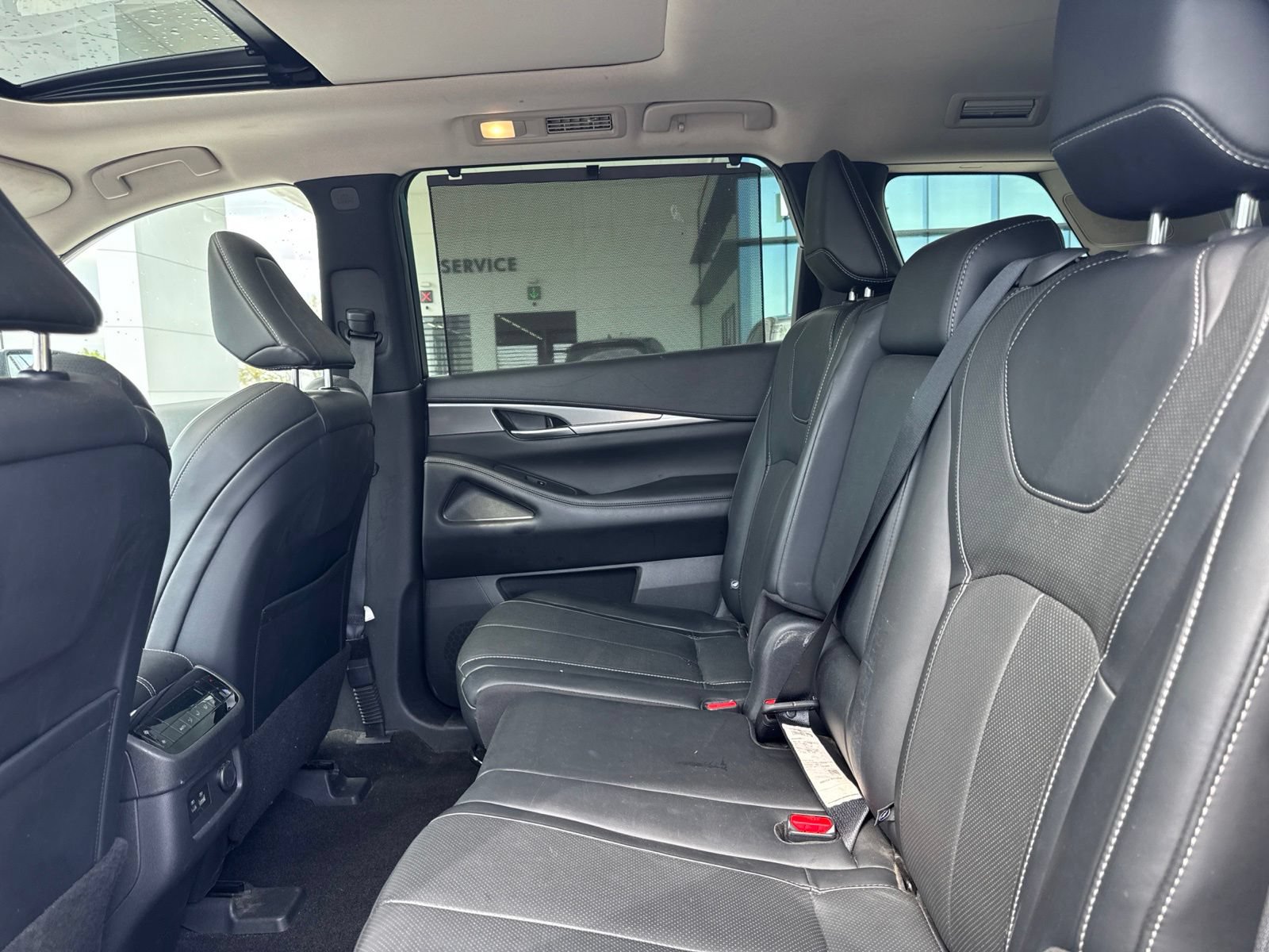 Used 2023 INFINITI QX60 Luxe w/ Cargo Package AWD/4WD image 13