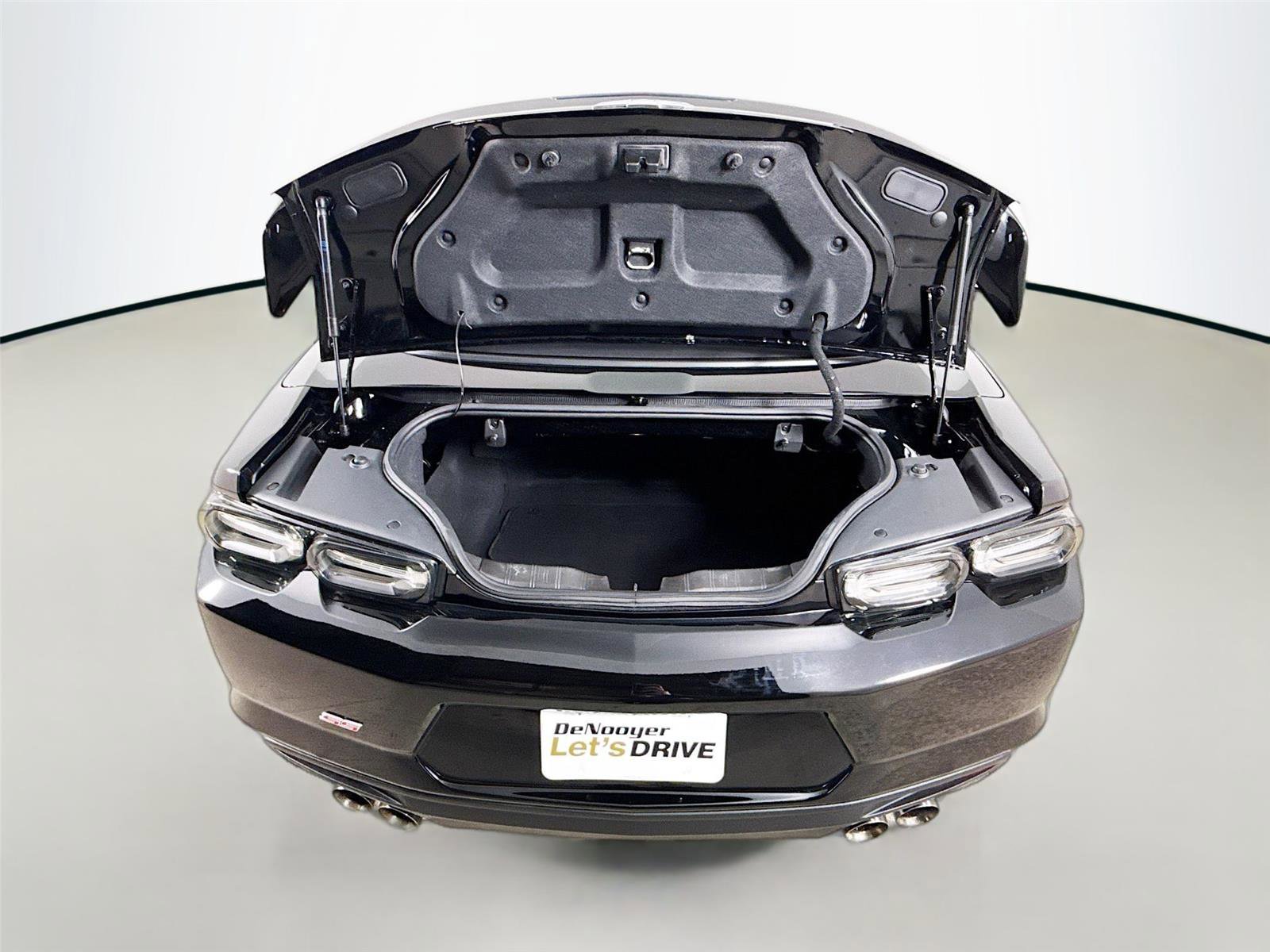 Used 2023 Chevrolet Camaro SS image 23