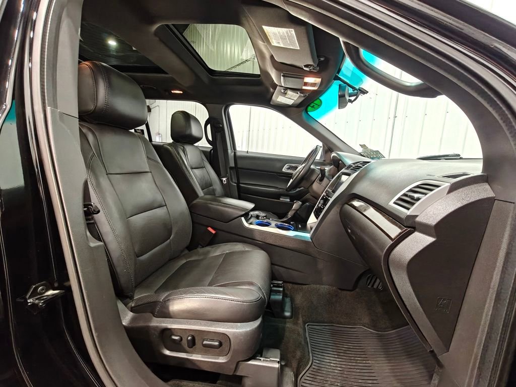 Used 2014 Ford Explorer Limited w/ Equipment Group 301A image 29