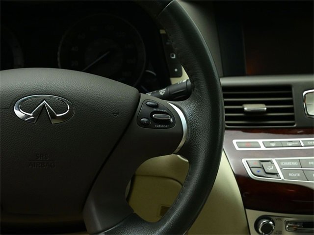 Used 2017 INFINITI Q70 3.7 image 5