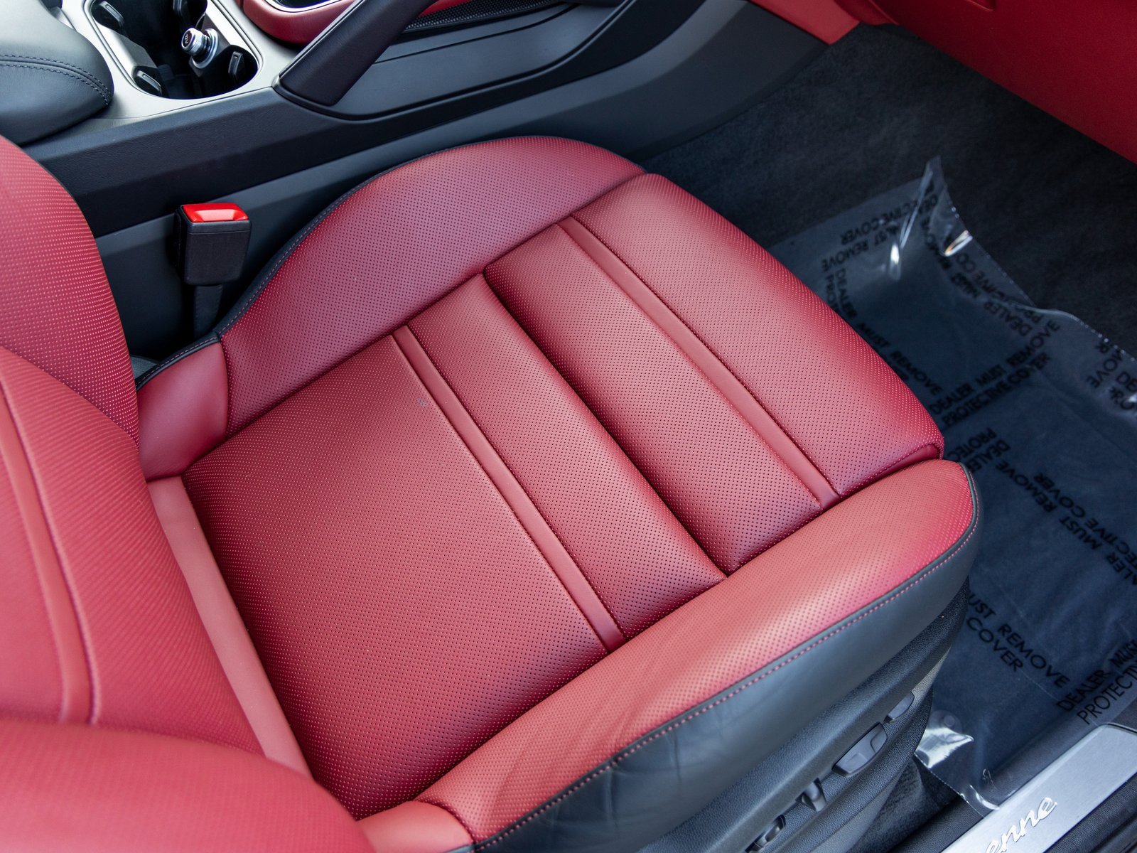 Certified 2025 Porsche Cayenne image 50