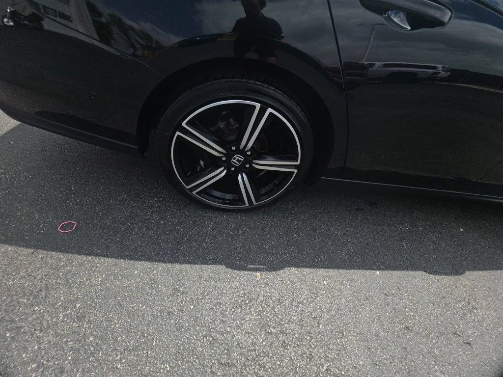 Used 2024 Honda Accord Sport image 11