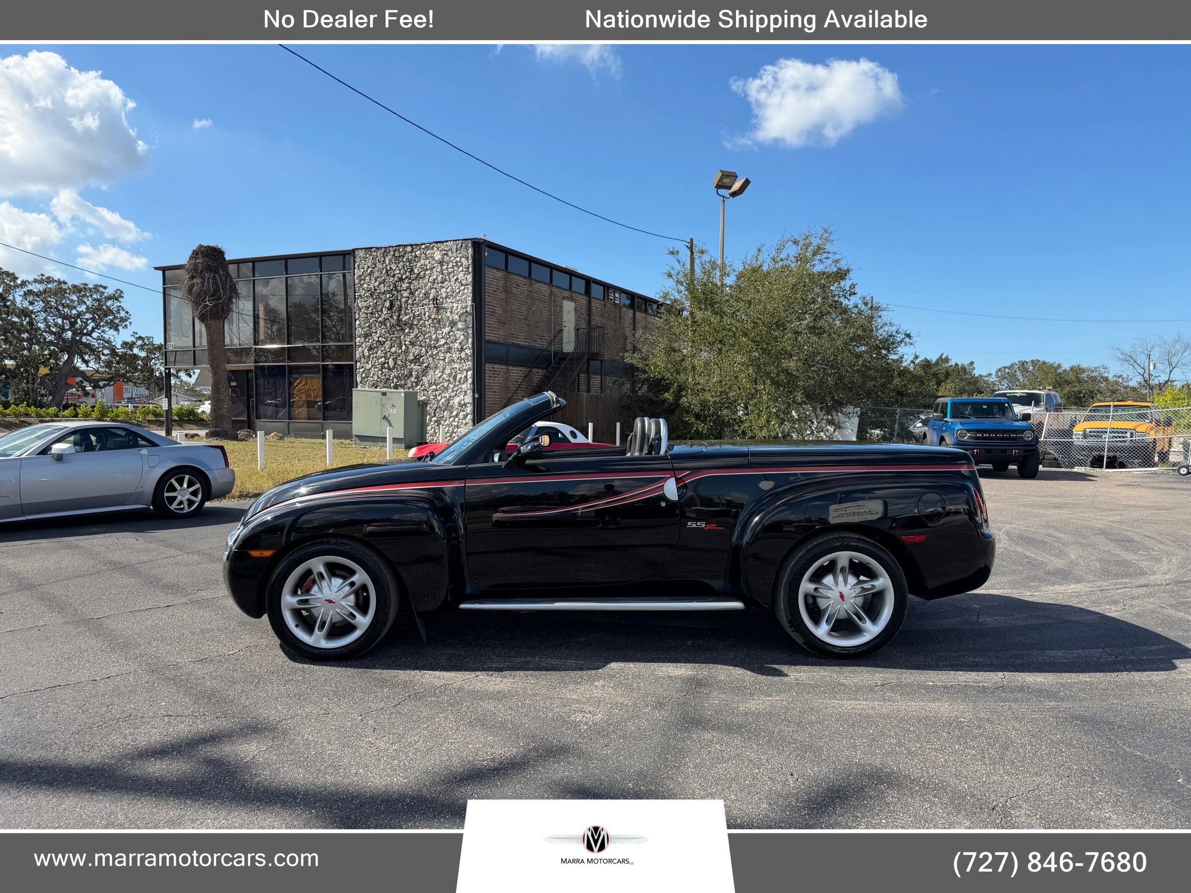 Used 2004 Chevrolet SSR w/ Preferred Equipment Group RWD image 4