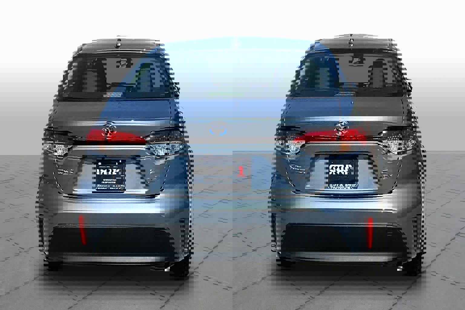 Used 2025 Toyota Corolla LE w/ LE Premium Package AWD/4WD image 5