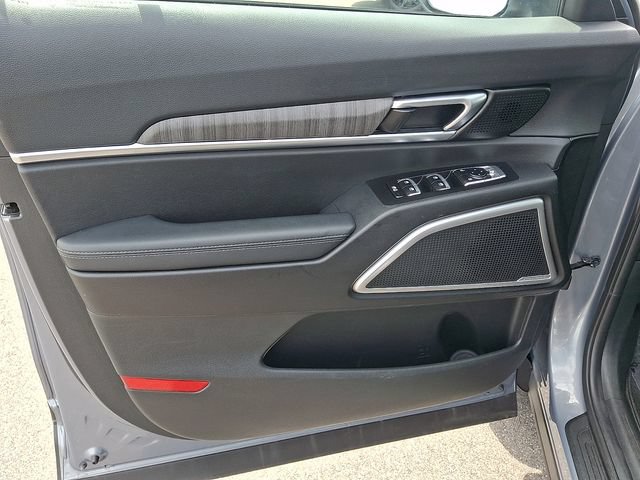 Used 2023 Kia Telluride EX w/ EX Captain's Chair Package AWD/4WD image 9