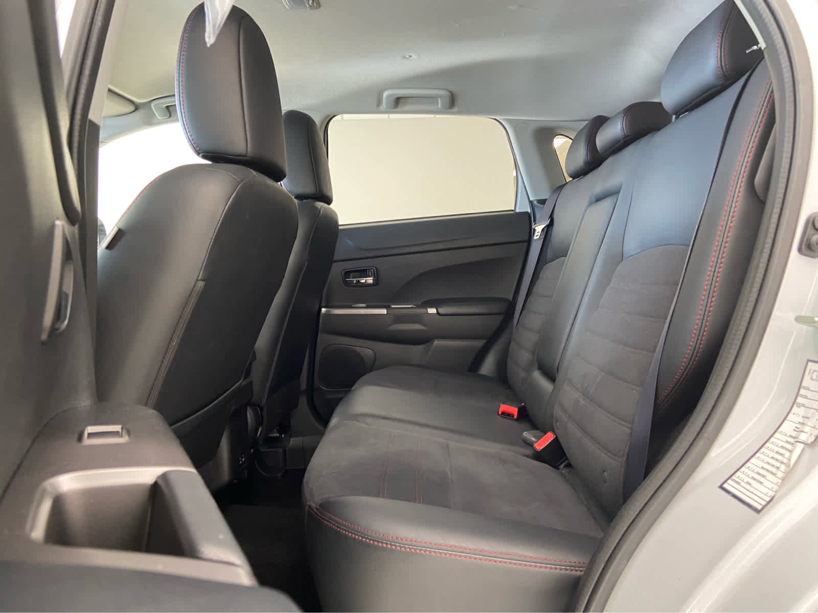 Used 2024 Mitsubishi Outlander Sport SE image 12