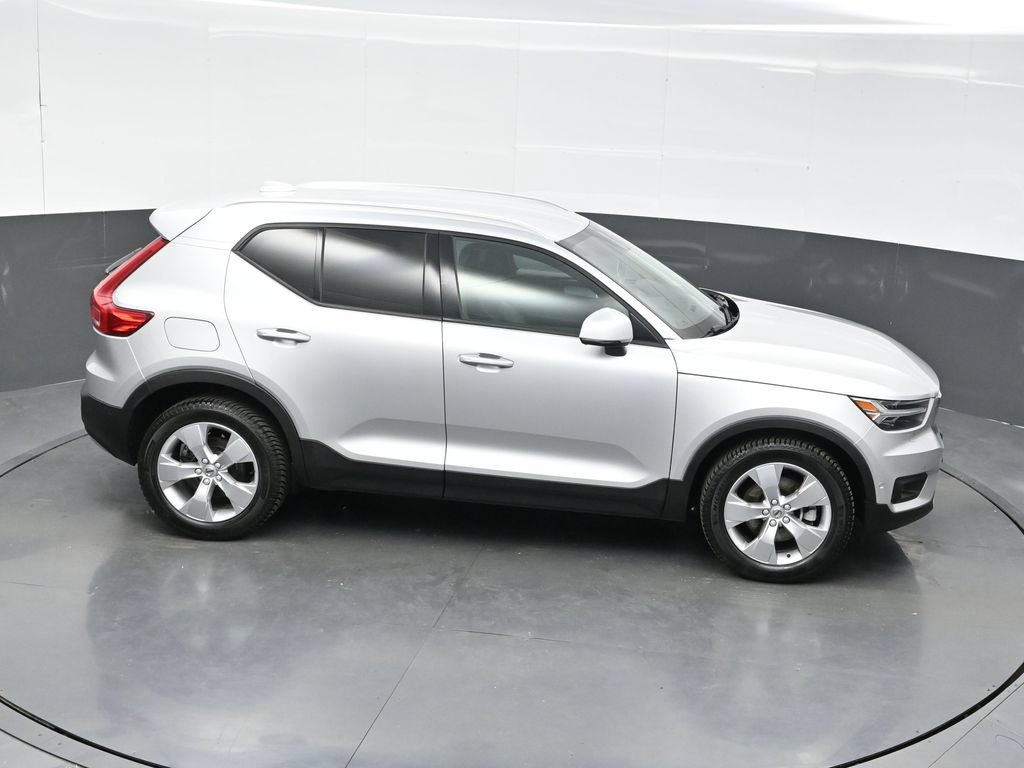 Used 2019 Volvo XC40 T5 Momentum AWD/4WD image 37