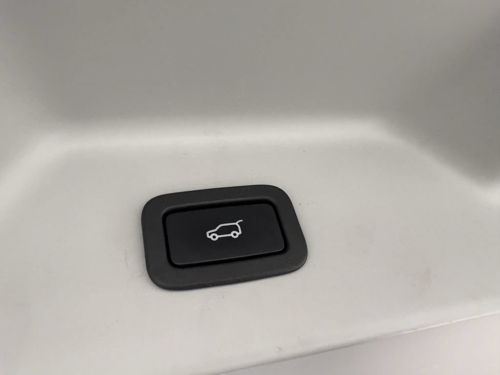 Used 2015 Land Rover Range Rover HSE AWD/4WD image 29