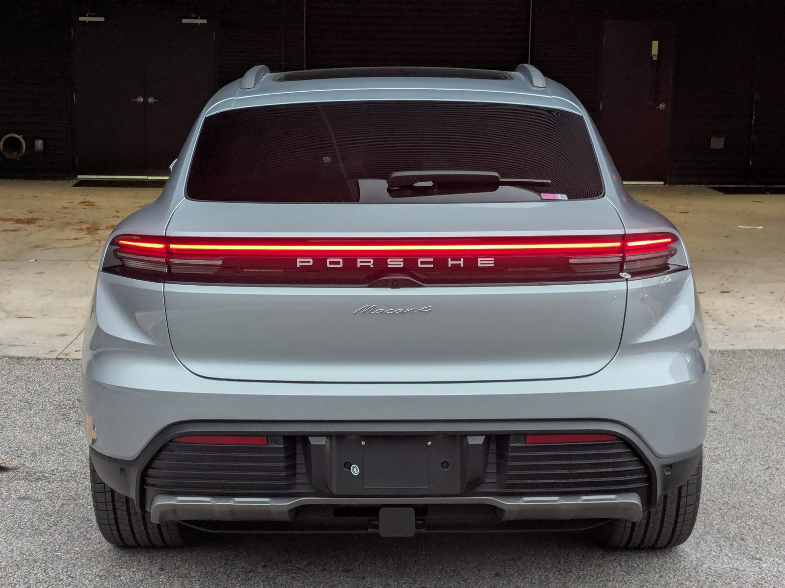 New 2025 Porsche Macan 4 Electric image 10