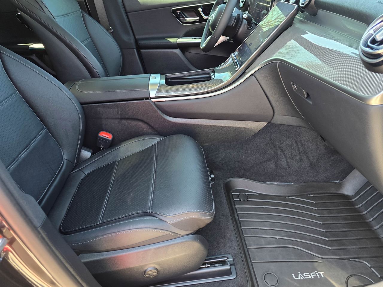 Used 2026 Mercedes-Benz GLC 300 4MATIC image 42