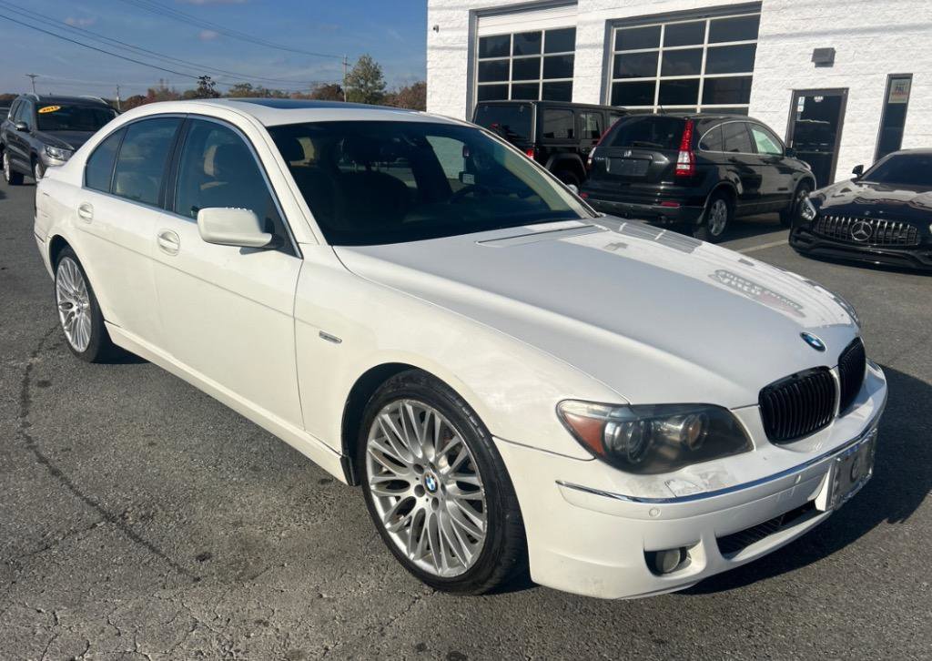 Used 2008 BMW 750i image 3
