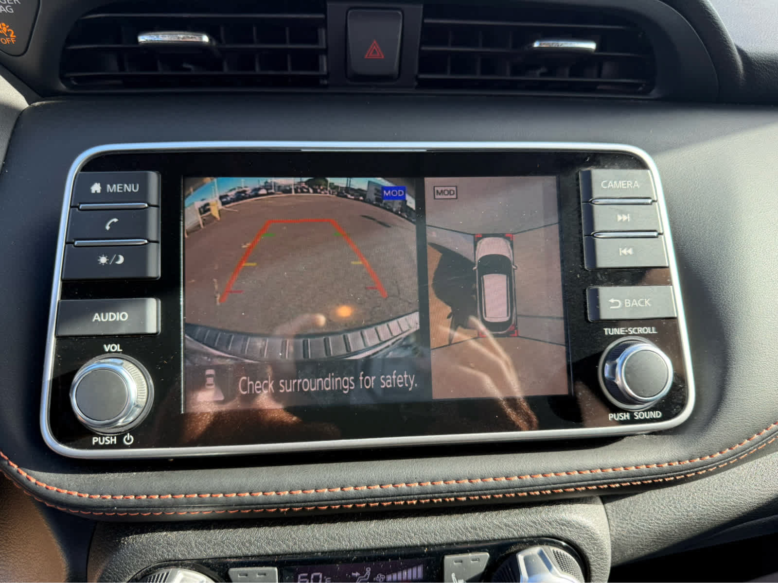 Used 2019 Nissan Kicks SR w/ SR Premium Package FWD image 8