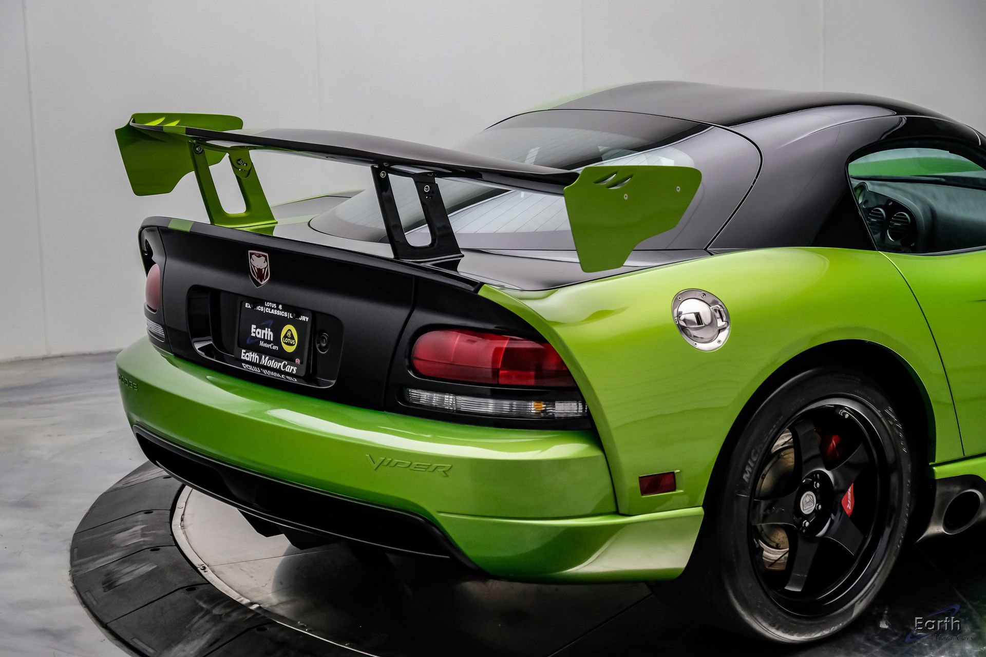 Used 2010 Dodge Viper ACR RWD image 22