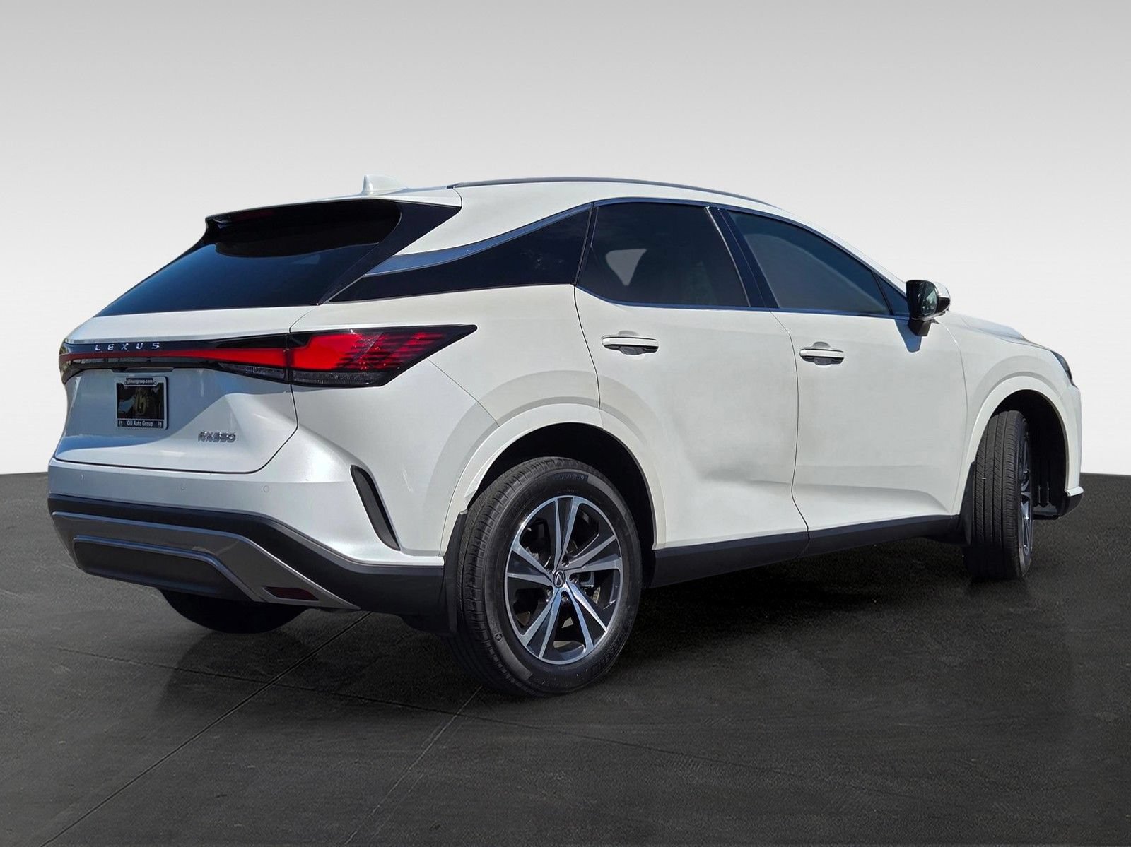 Used 2024 Lexus RX 350 Premium w/ Convenience Package FWD image 4