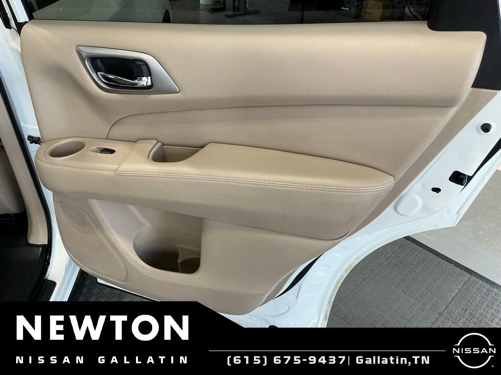 Used 2020 Nissan Pathfinder Platinum w/ Cargo Package AWD/4WD image 49