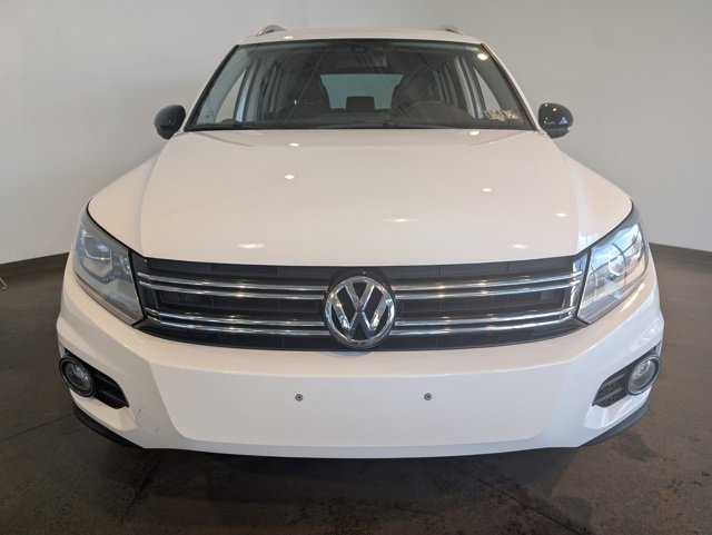 Used 2017 Volkswagen Tiguan Sport image 2