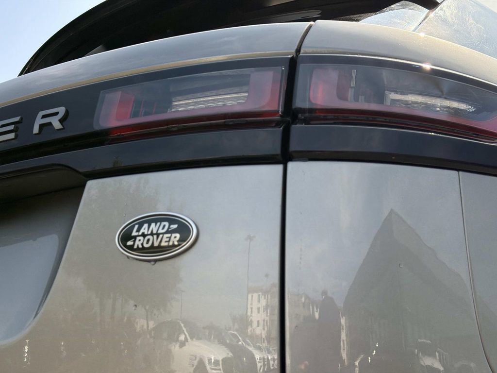 Used 2018 Land Rover Range Rover Velar R-Dynamic HSE image 25