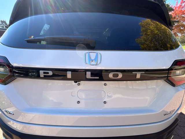 New 2026 Honda Pilot Elite image 9