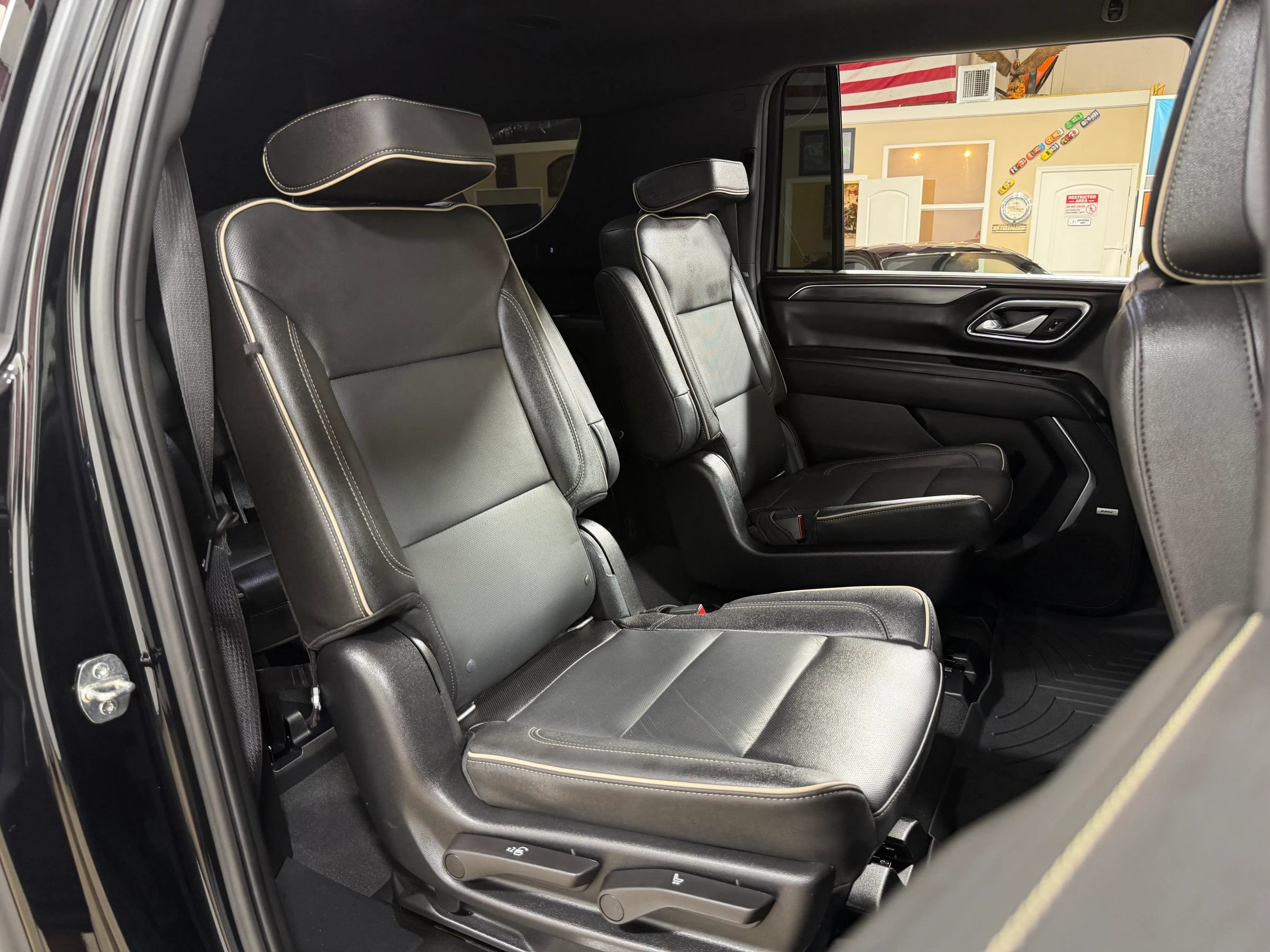Used 2021 GMC Yukon XL SLT RWD image 18
