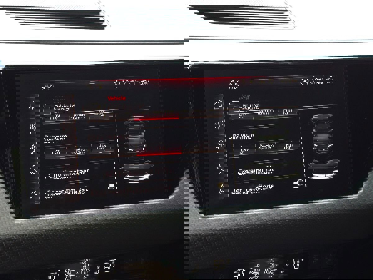 Used 2024 Audi e-tron GT Premium Plus w/ Performance Package image 45