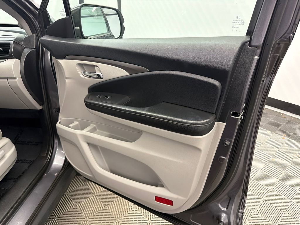 Used 2019 Honda Ridgeline RTL-T image 15