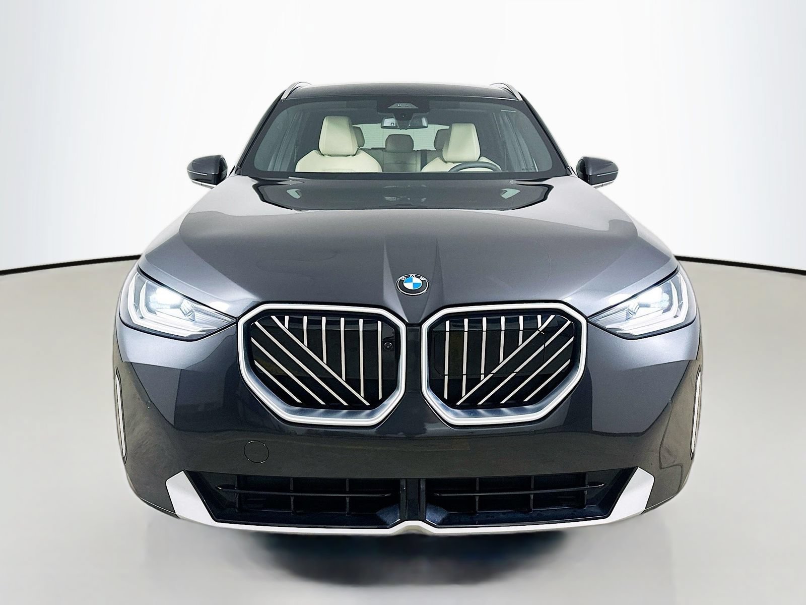 Used 2026 BMW X3 xDrive30i w/ Premium Package AWD/4WD image 2
