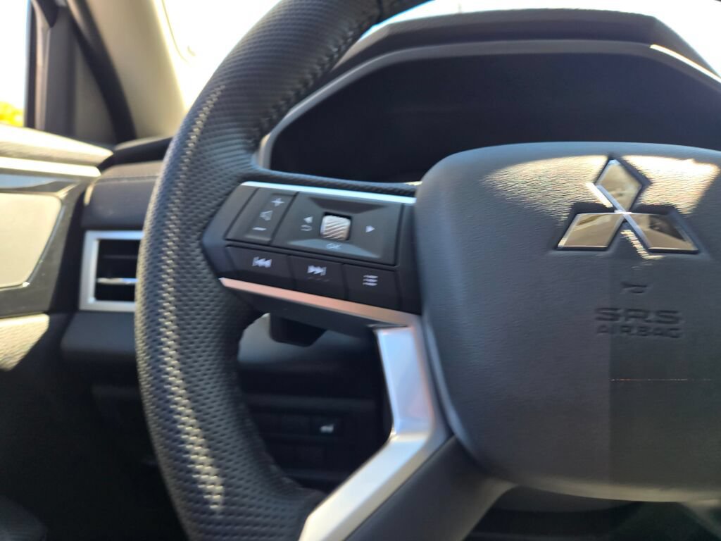 New 2026 Mitsubishi Outlander SE AWD/4WD image 26