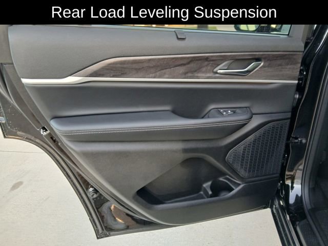 New 2025 Jeep Grand Cherokee L Limited image 16