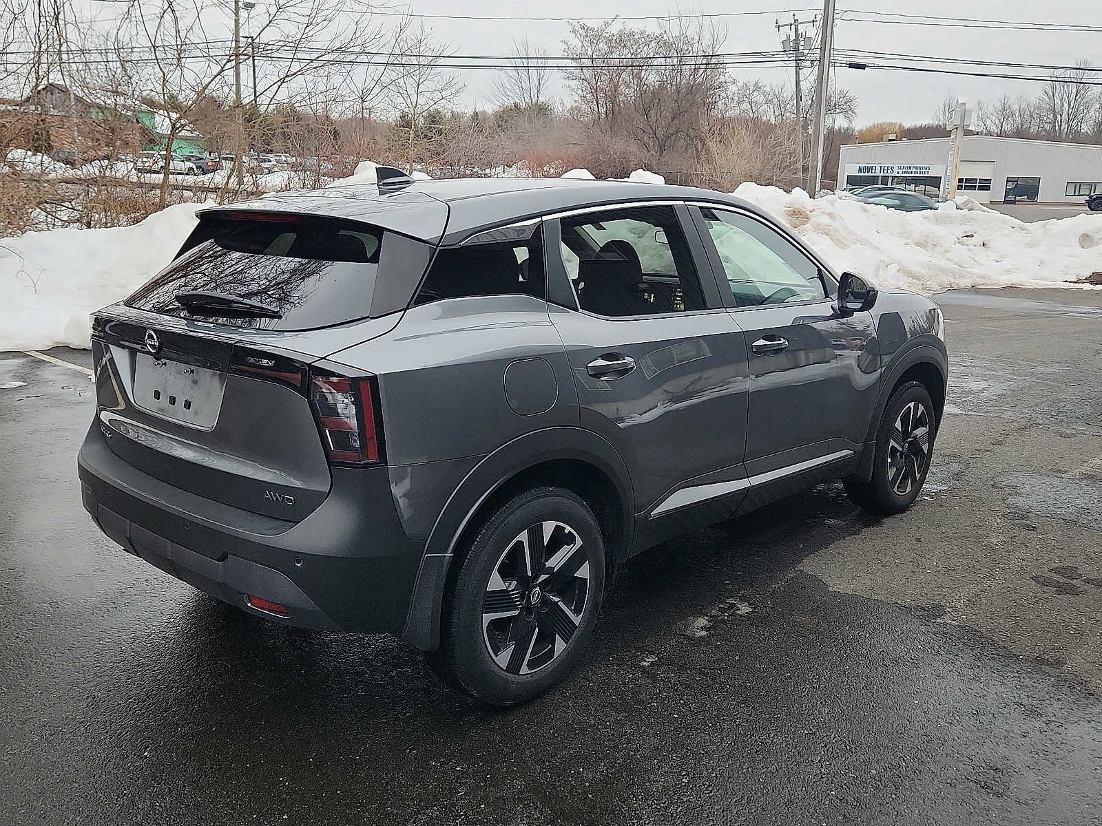 Certified 2025 Nissan Kicks SV w/ Illumination Package AWD/4WD image 4