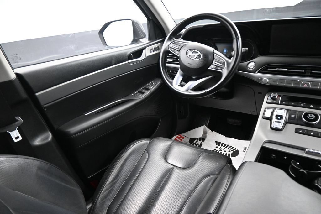 Used 2022 Hyundai Palisade SEL w/ Premium Package FWD image 14