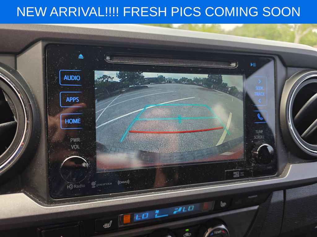 Used 2016 Toyota Tacoma TRD Sport w/ Premium & Technology Package RWD image 13