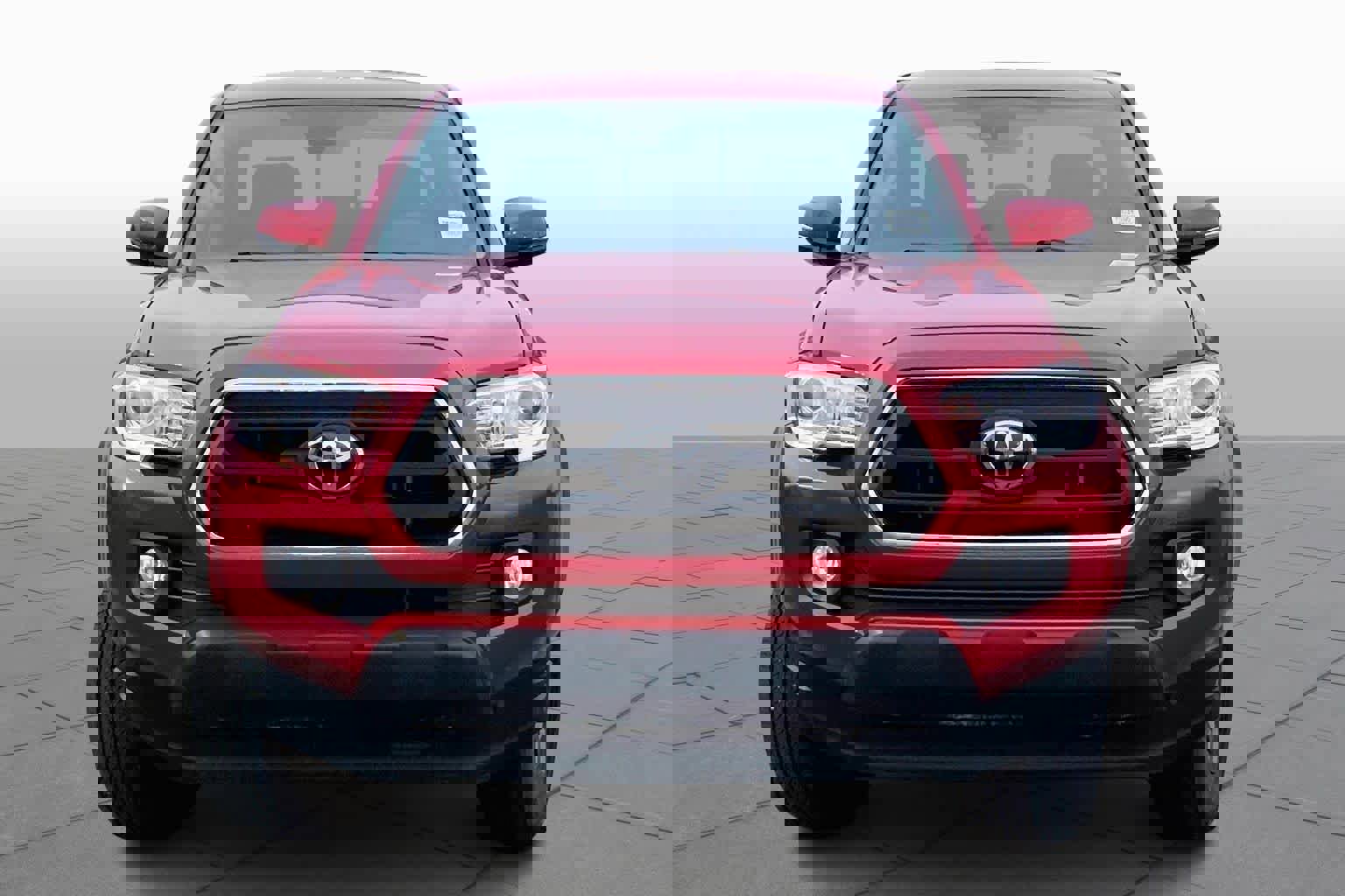 Used 2023 Toyota Tacoma SR5 w/ Technology Package image 4