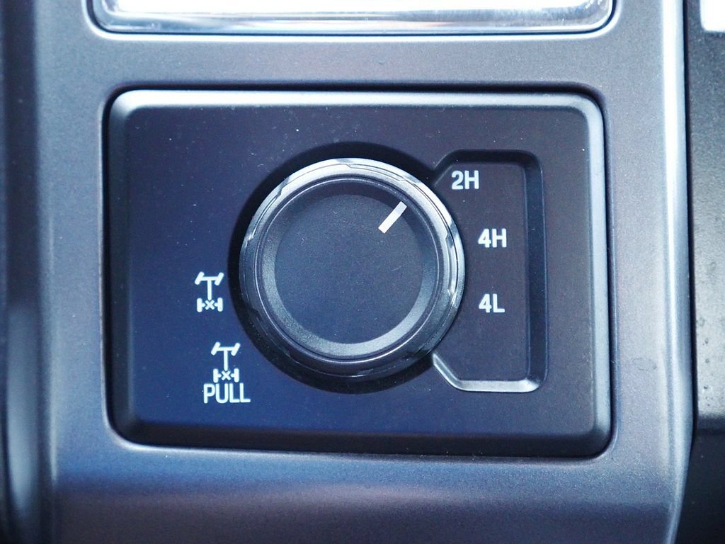 Used 2015 Ford F150 XLT w/ Equipment Group 302A Luxury AWD/4WD image 37