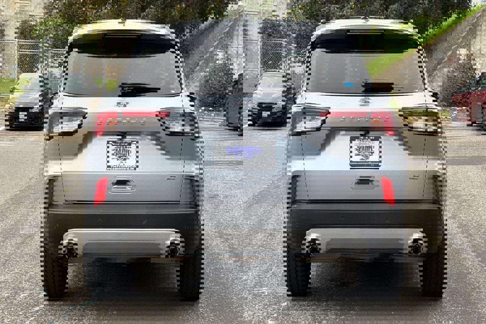 Certified 2022 Ford Escape Titanium image 5