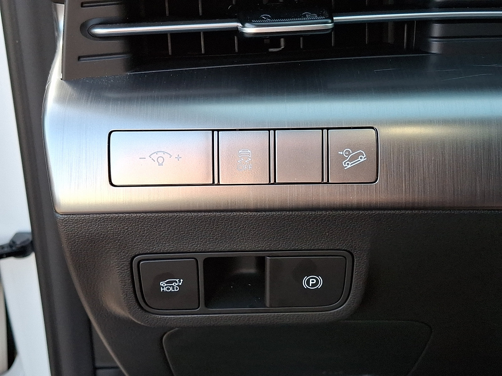 Used 2026 Hyundai Kona Limited AWD/4WD image 28
