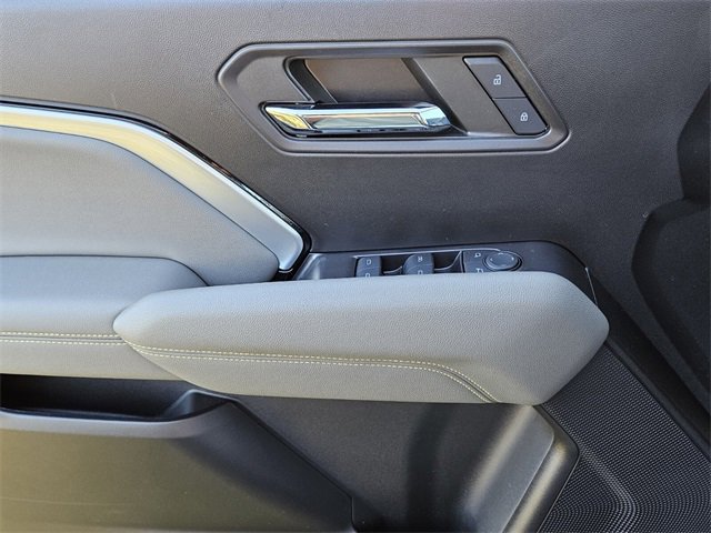 Used 2024 Chevrolet Colorado ZR2 w/ Technology Package image 28