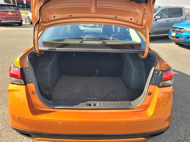 Certified 2022 Nissan Versa SR w/ Trunk Package image 11
