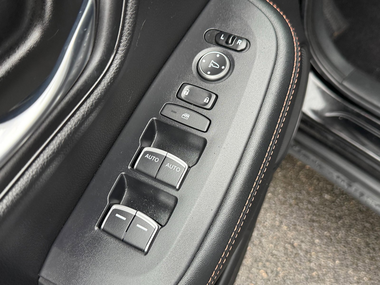 Used 2023 Honda HR-V Sport image 15