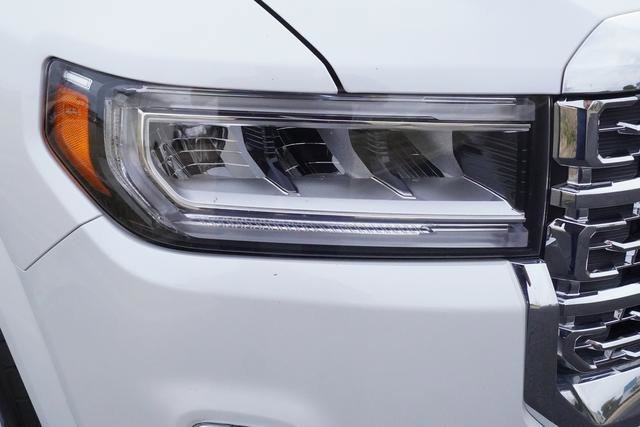 Used 2023 GMC Acadia Denali w/ Denali Ultimate Package image 40