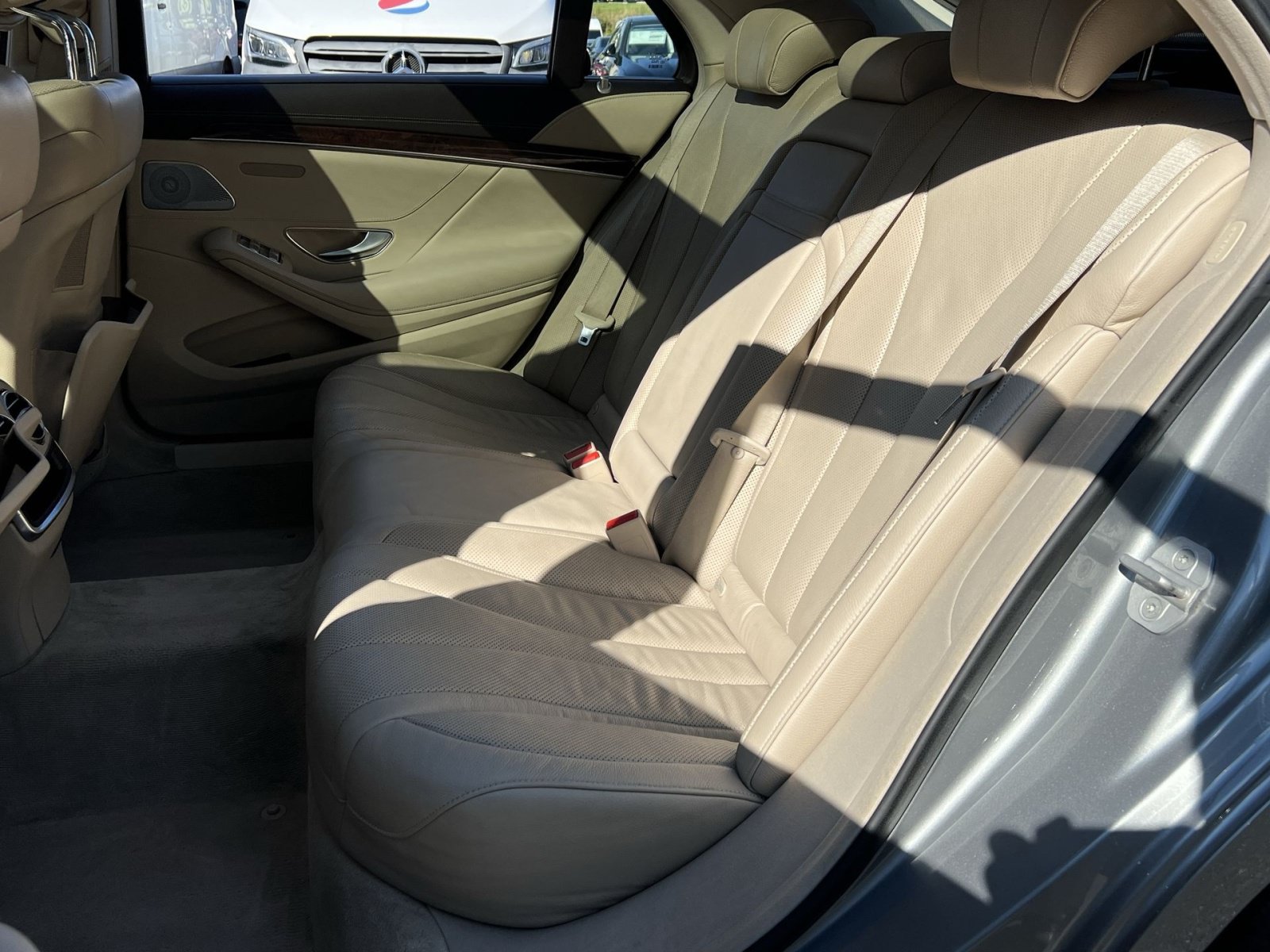 Used 2014 Mercedes-Benz S 550 Sedan image 30