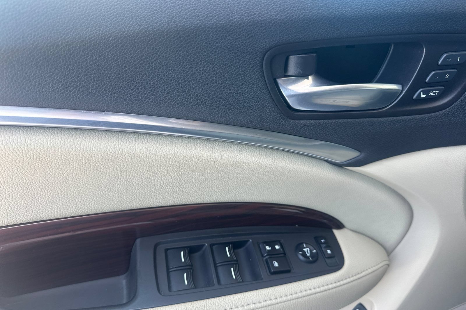 Used 2014 Acura MDX FWD image 12
