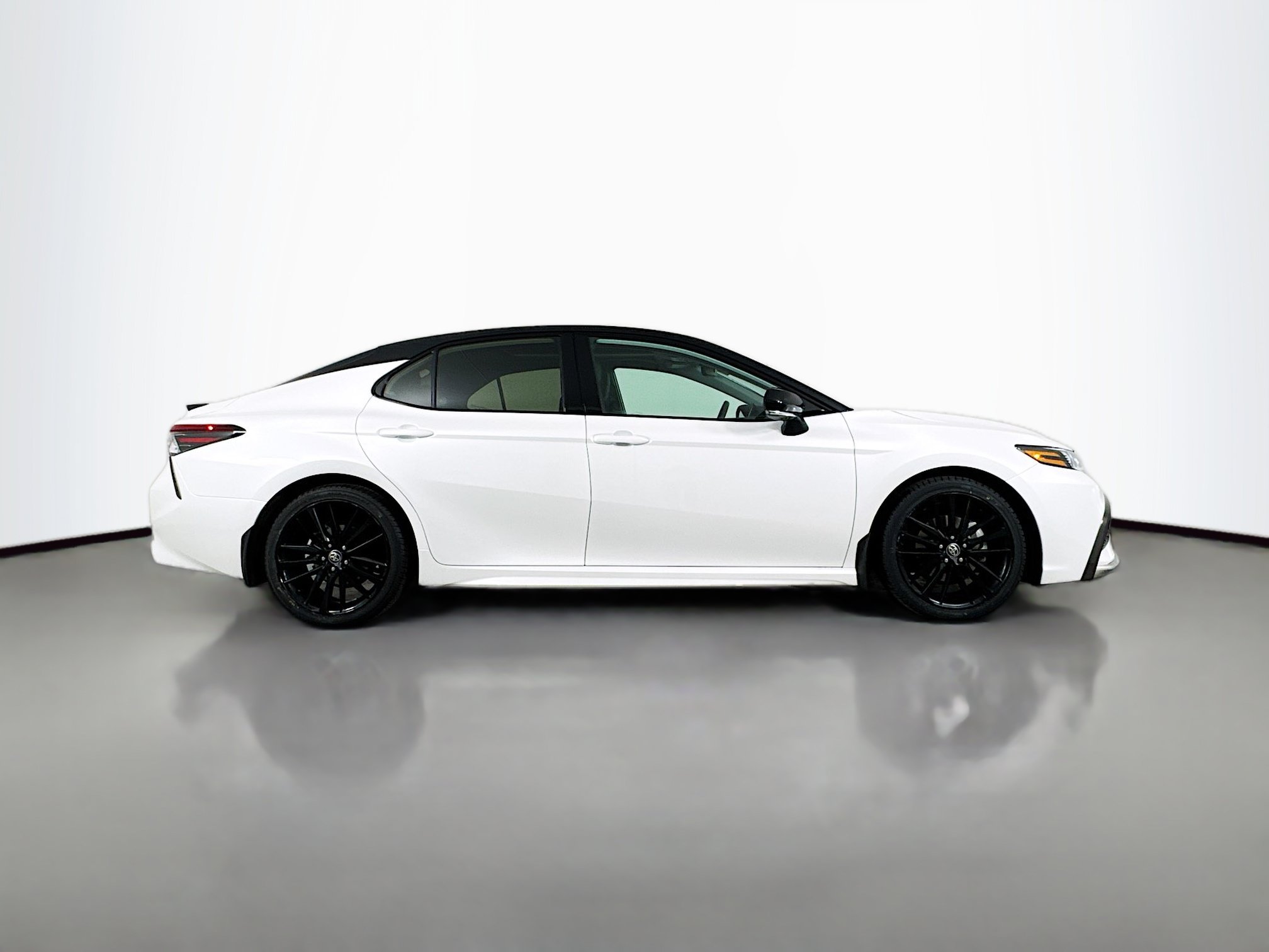 Certified 2021 Toyota Camry XSE w/ Navigation Package FWD image 8