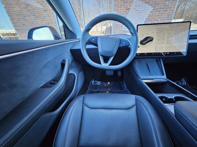 Used 2025 Tesla Model 3 Long Range image 5