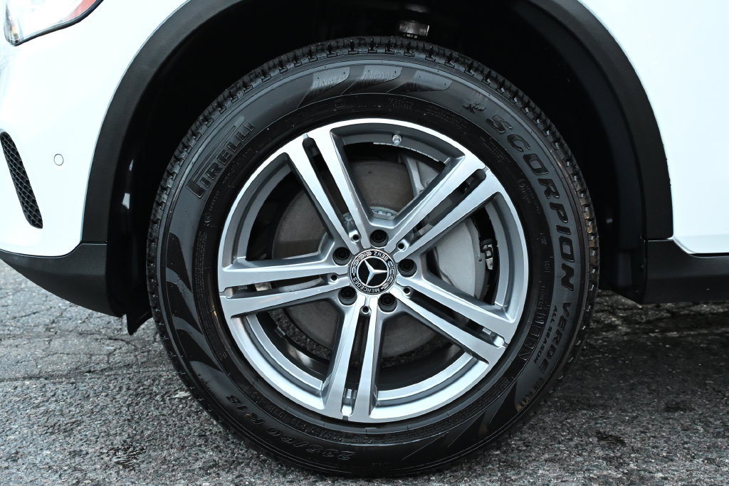 Used 2022 Mercedes-Benz GLC 300 4MATIC image 60