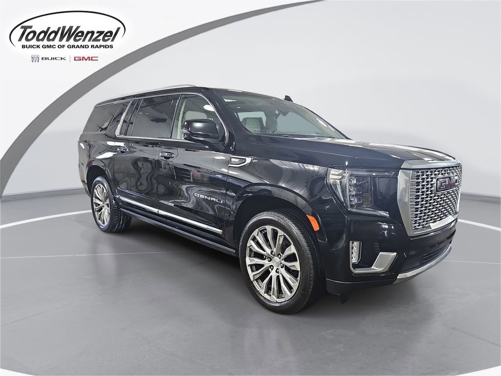 Used 2021 GMC Yukon XL Denali w/ Denali Premium Package image 1
