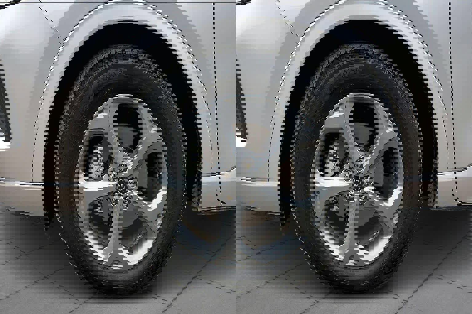 Used 2024 Ford Escape ST-Line w/ Tech Pack #1 image 9