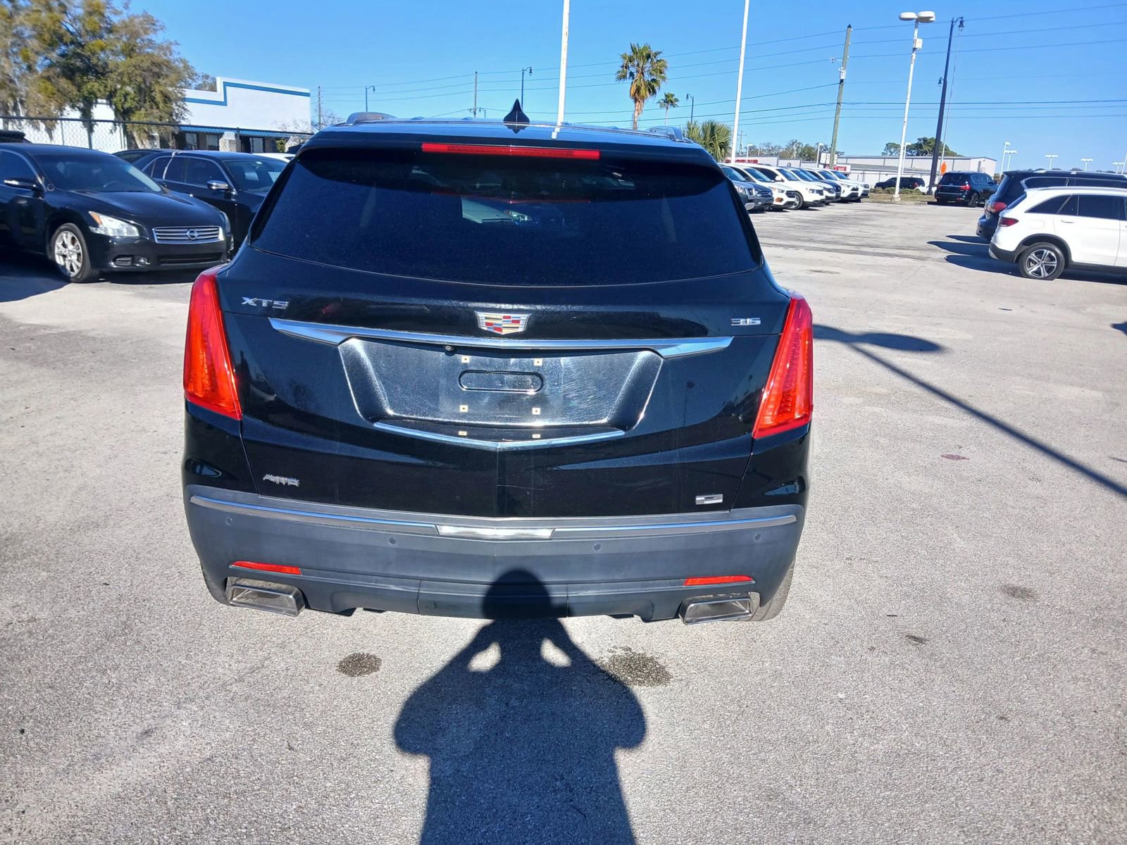 Used 2017 Cadillac XT5 Luxury w/ Driver Awareness Package image 5
