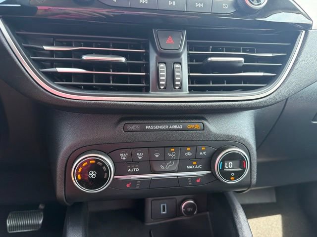 Used 2020 Ford Escape SE FWD image 33