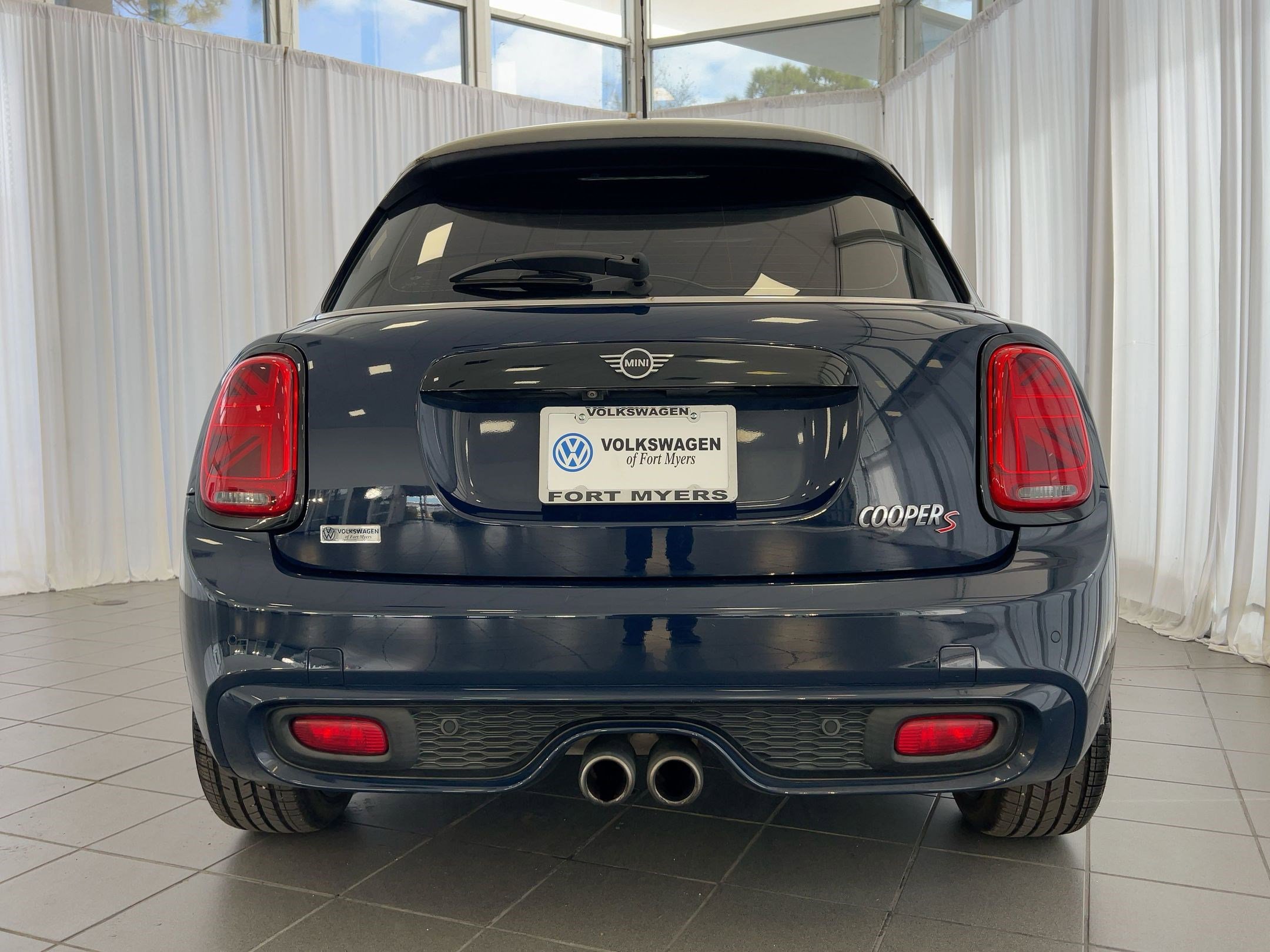 Used 2019 MINI Cooper S image 10