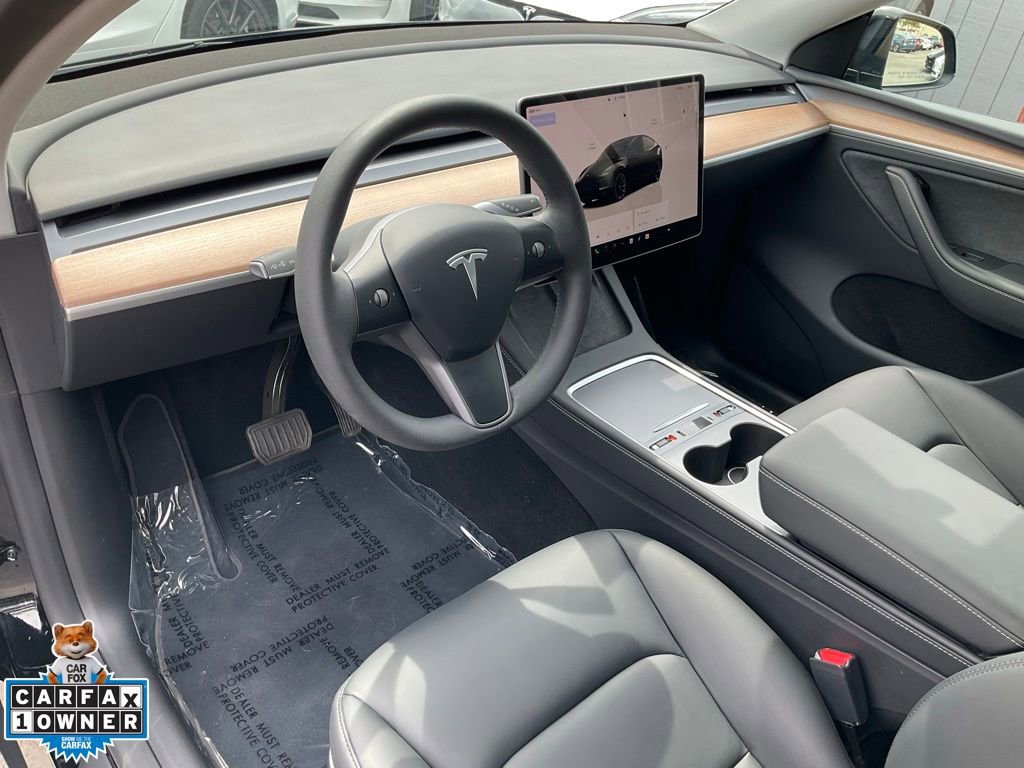 Used 2024 Tesla Model Y Long Range image 6